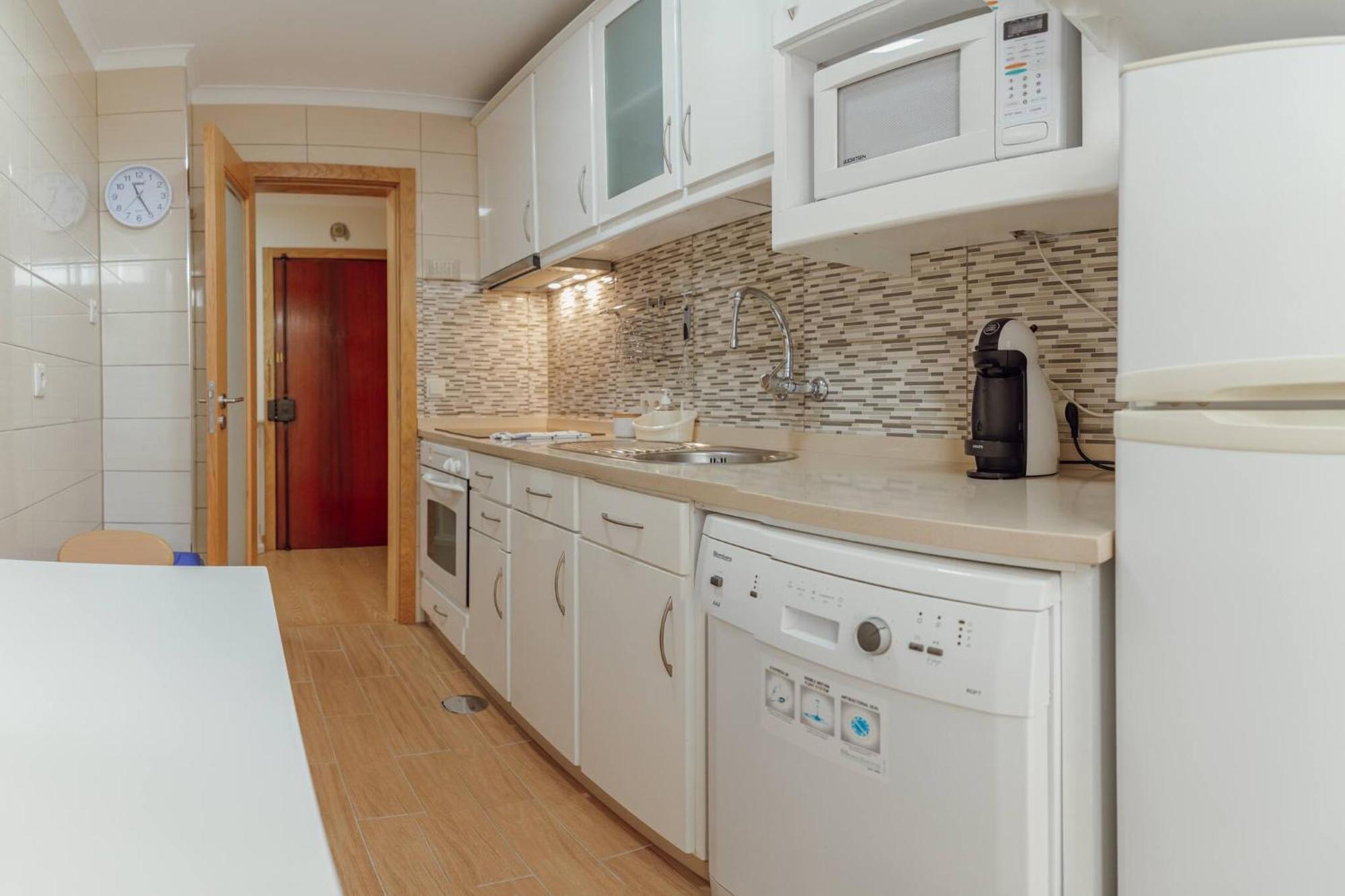 Bright Apartment By Hosty Порто Екстериор снимка